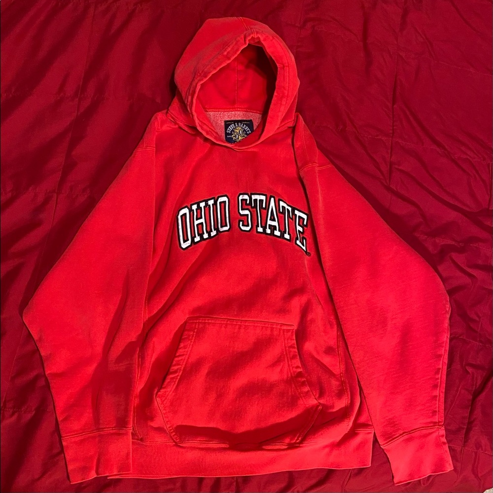 Medium red Ohio State Steve and Barrys hoodie
